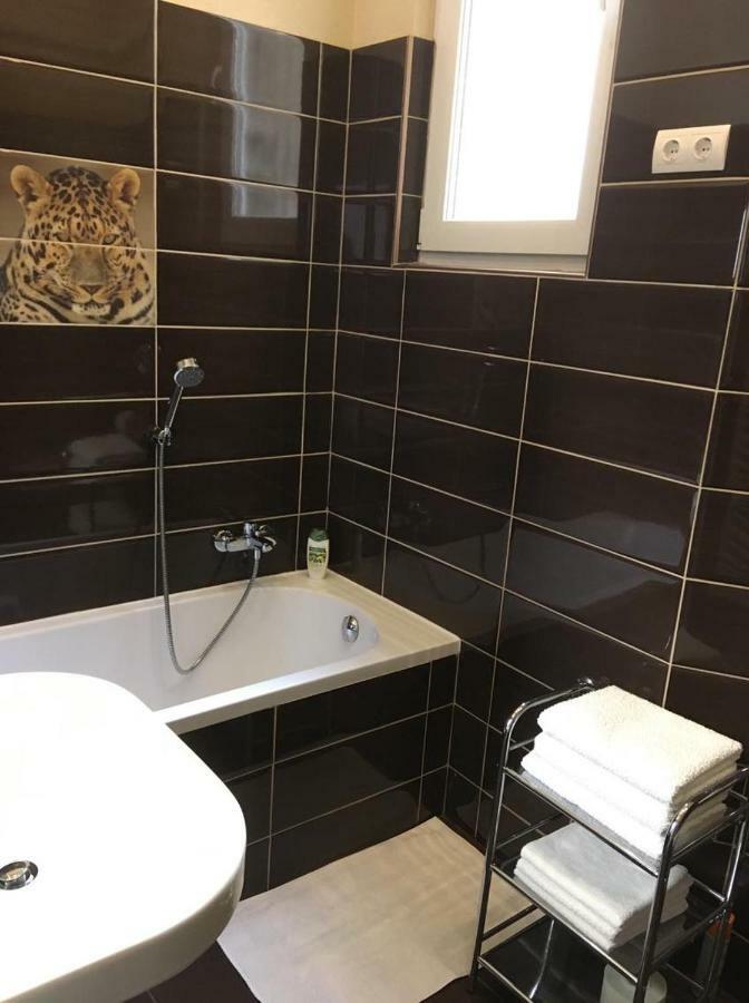 Adam'S Flat Lejlighed Budapest Eksteriør billede
